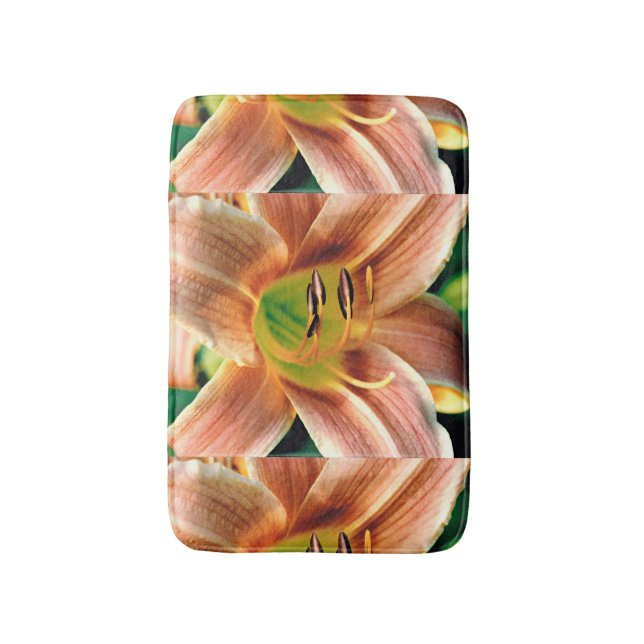 Daylily Macro Bath Mat (Front Vertical)