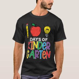 Days Of Kindergarten Apple 100th Day Teacher T-Shirt