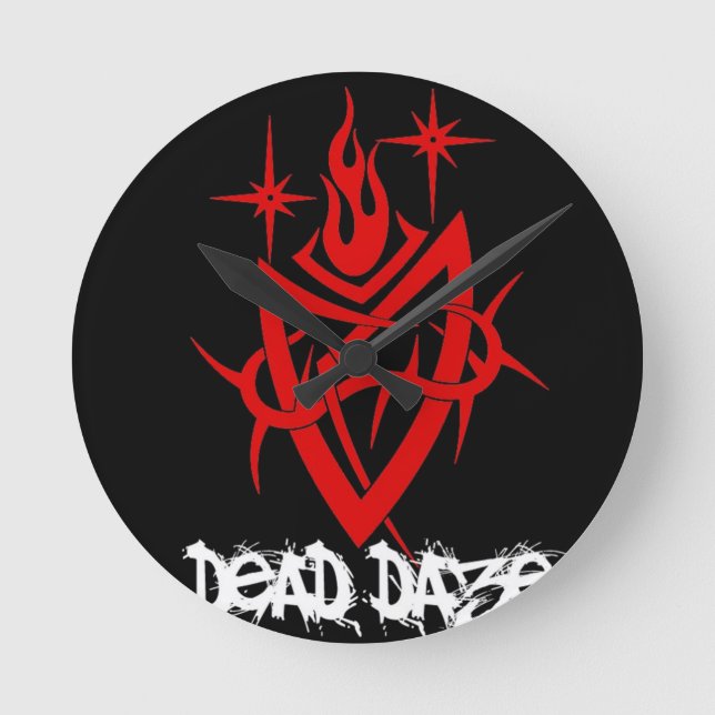 Dead Daze Tribal Heart Round Clock (Front)