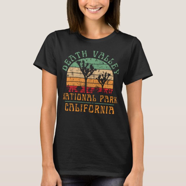 Death Valley California Nature Hiking Outdoors Vin T-Shirt (Front)