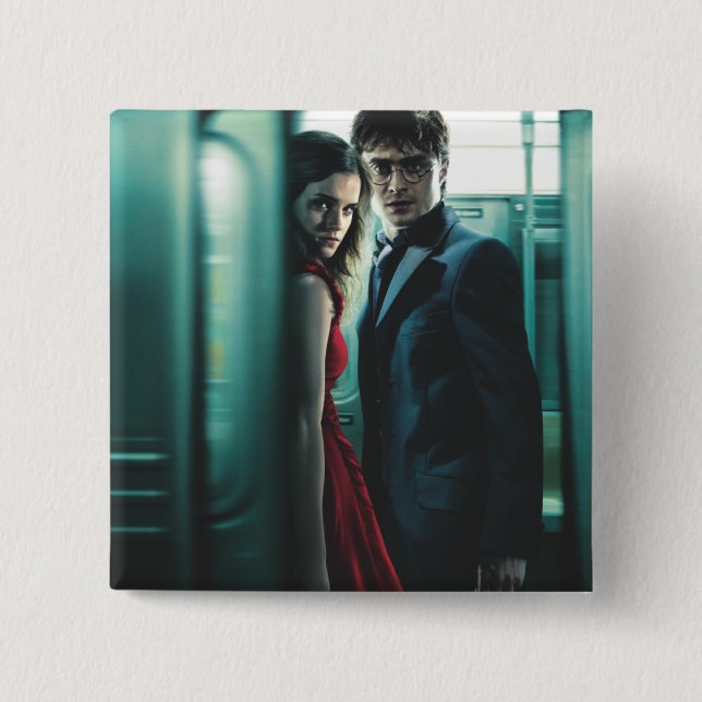 Deathly Hallows - Harry and Hermione 15 Cm Square Badge (Front)