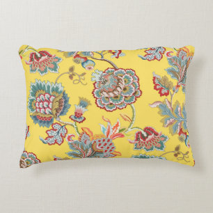 Decorative vintage seamless pattern. Traditional m Cushion