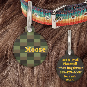 Deep Forest Color Combination with Yellow Pet Tag
