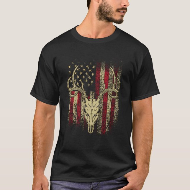 Deer Hunters Deer Skull On American Flag T-Shirt (Front)