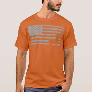 Deer Hunting And America Flag Hunting Lover Gift T-Shirt