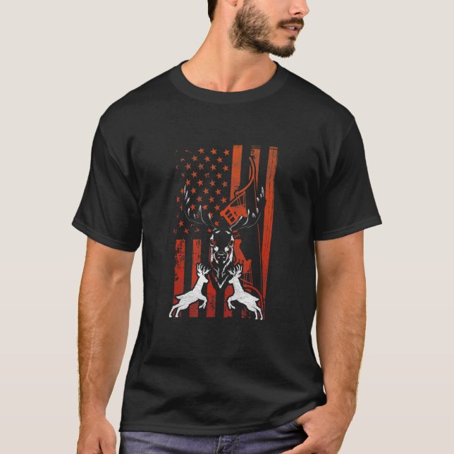 Deer Hunting Patriotic Us Elk Bow Hunter Usa Ameri T-Shirt (Front)