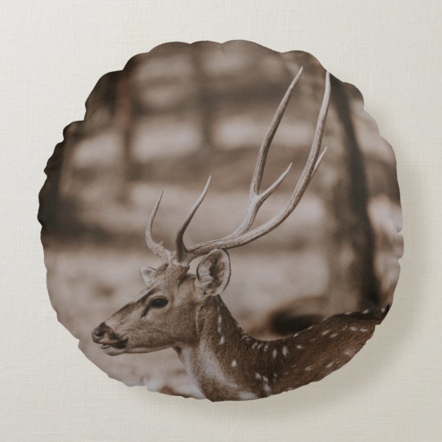DEER WITH ANTLERS ROUND CUSHION (Front)
