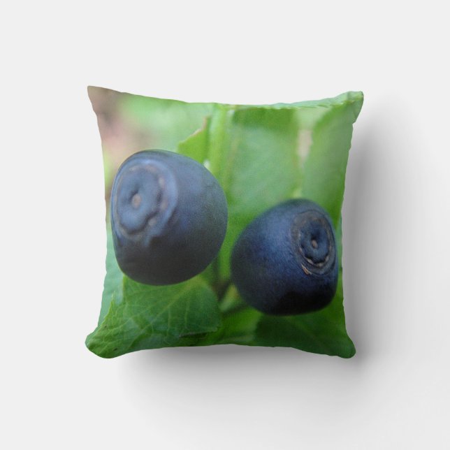 Dekokissen two forest blueberries cushion (Front)