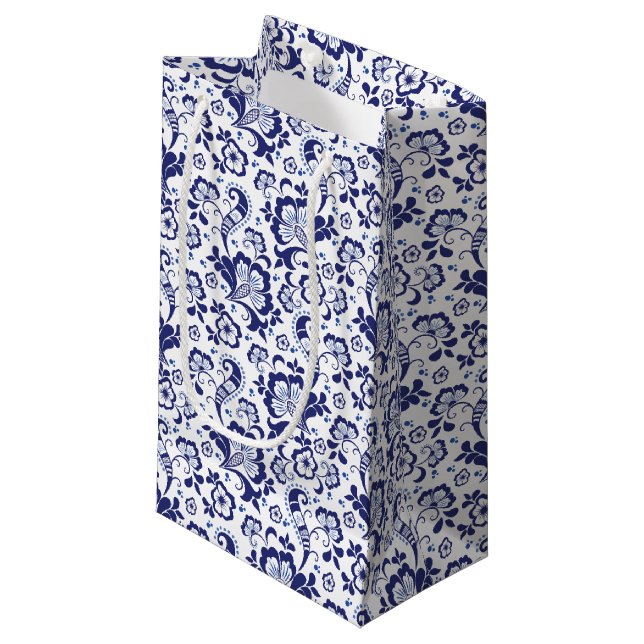 Delfts Blauw | Delft Blue Dutch Wedding Favour Small Gift Bag (Front Angled)