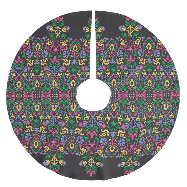 Delicate Damask Baroque Victorian Seamless Brushed Polyester Tree Skirt (Front)
