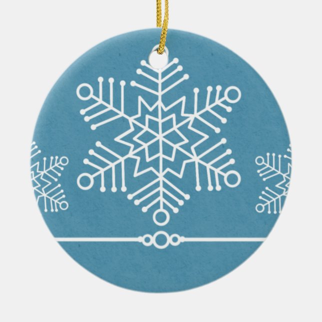 Delicate Snowflakes Round Ornament (Front)