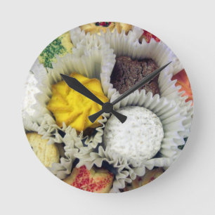 Delicious Cookies Round Clock