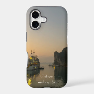 Delightful sunset in Halong Bay Vietnam Case-Mate