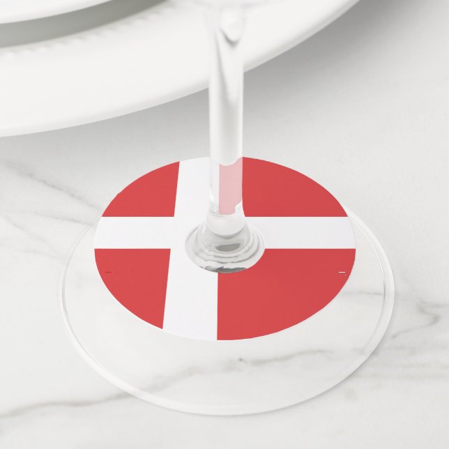 Denmark flag wine glass tag (Close Up)