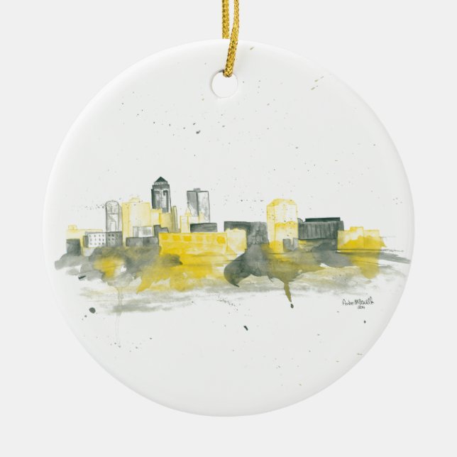 Des Moines Skyline Ceramic Tree Decoration (Front)