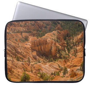 Desert landscape of Bryce Canyon National Park wit Laptop Sleeve