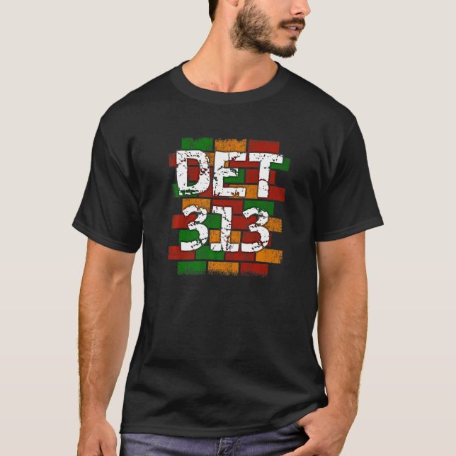 DET 313 Detroit Area Code Graffiti   T-Shirt (Front)