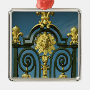Detail of the Grille d'honneur Metal Tree Decoration