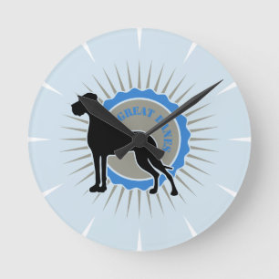 Deutsche Dogge auf blau elegant Round Clock