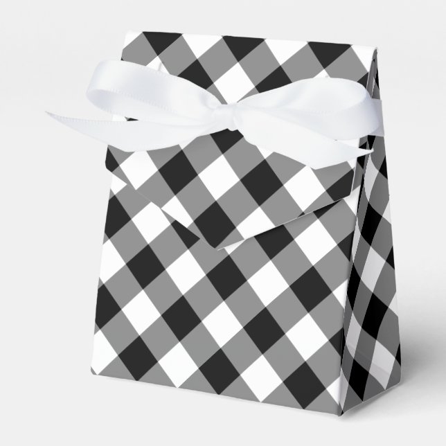 Diagonal Black and White Gingham Plaid favour box (Front Side)