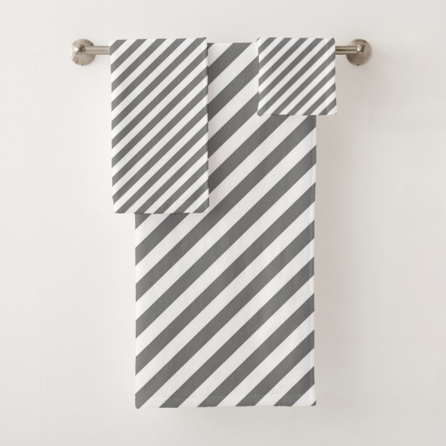 Diagonal gray and white stripes pattern bath towel set (Insitu)