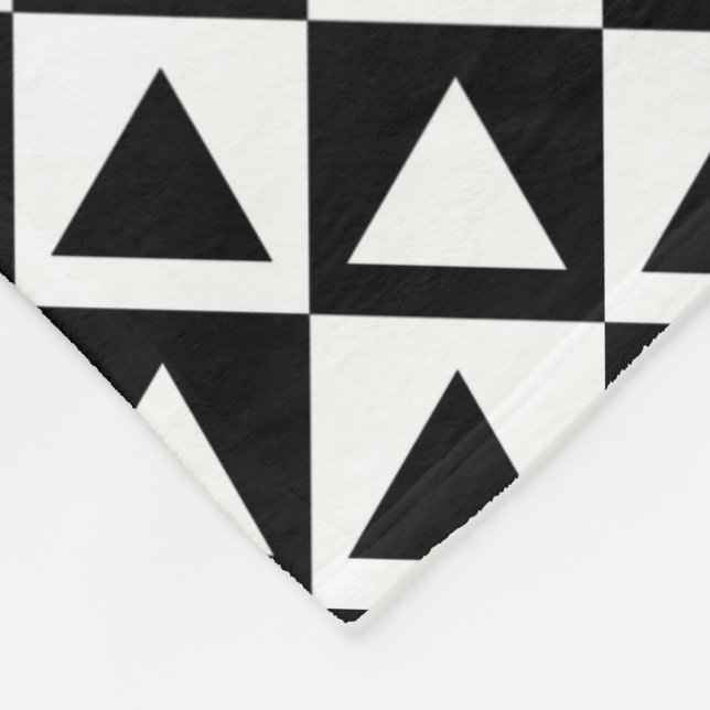 Diagonale Black&White Triangles Pattern Design Fleece Blanket (Corner)