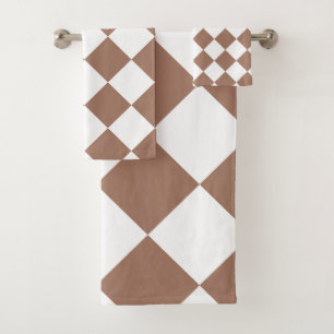 Diamond Pattern in White and Mocha Mousse Bath Towel Set