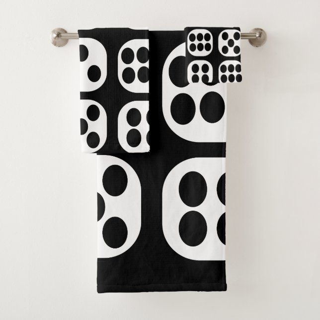 Dice Roll Dice Bath Towel Set (Insitu)