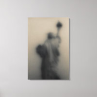 Diffused image of the Statue of Liberty