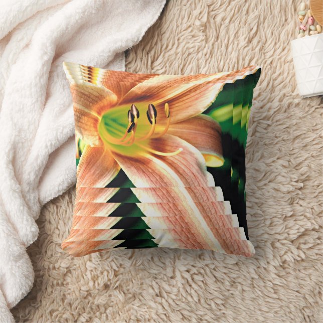 Diminishing Daylily Cushion (Blanket)