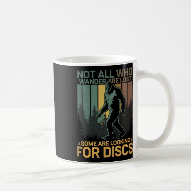 Disc Golf Sasquatch Bigfoot Disc Golfer Funny Disc Coffee Mug (Right)