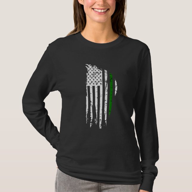 Distressed American Flag Thin Green Line Military  T-Shirt (Front)