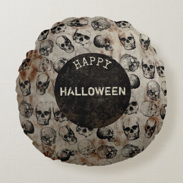 Distressed Happy Halloween Vintage Skulls Round Cushion (Front)