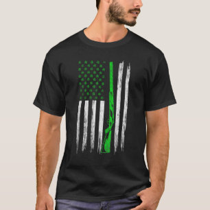 Distressed Irish American Flag Hunting St Patrick' T-Shirt