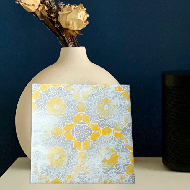 Distressed Stone-Looking Yellow Beige Medallion Tile (Creator Uploaded)