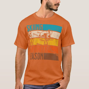 Distressed Vintage Skiing Is My Favourite Season G T-Shirt