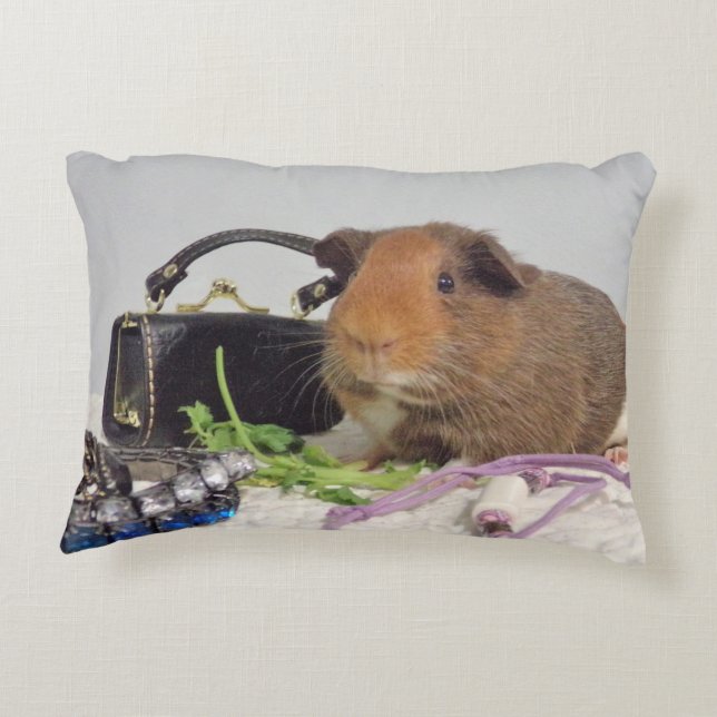 Diva Guinea pig Pillow (Back)