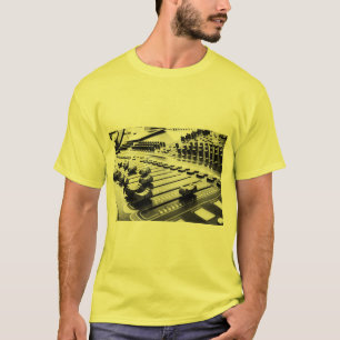 dj man jersey T-Shirt
