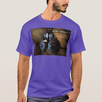 Doctor Optometry An old phoropter T-Shirt