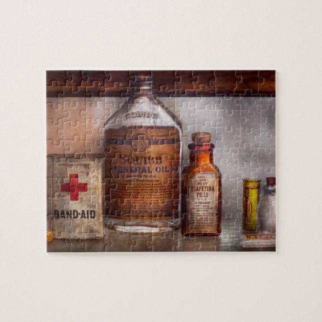 Doctor - Pharmacueticals Jigsaw Puzzle (Horizontal)