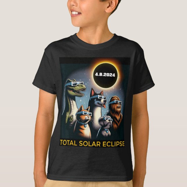 Dog Bigfoot Eclipse Gles Total Solar Eclipse 2024  T-Shirt (Front)