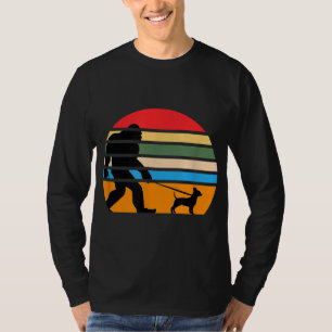 Dog Lover Bigfoot Retro Design Chihuahua Vintage T-Shirt