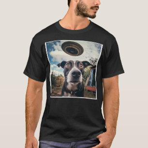 Dog Selfie with UFOs Alien Extraterrestrial UFO Be T-Shirt