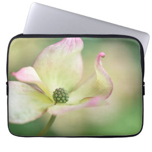 Dogwood Blossom Cornus Kousa 'Miss Satomi' Laptop Sleeve