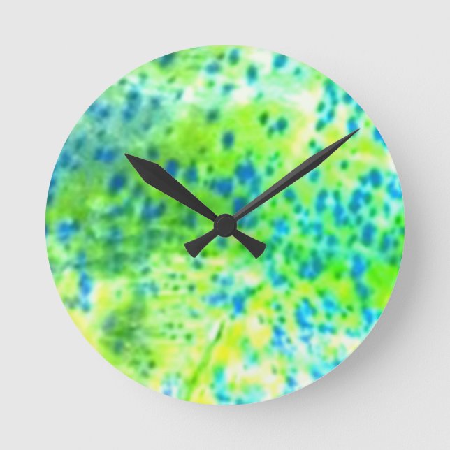 "Dolphin Fish" - Mahi Mahi by PatternWear© Round Clock (Front)