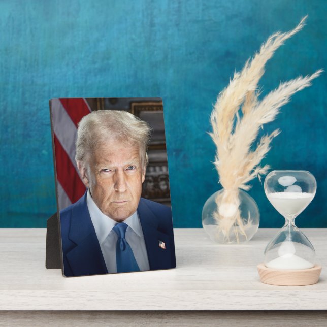 Donald Trump 2025 American President Portrait Plaque (Side)