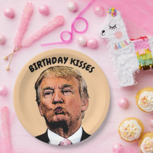 DONALD TRUMP BIRTHDAY KISSES PARTY PAPER PLATES