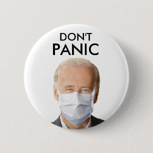 DON'T PANIC 6 CM ROUND BADGE