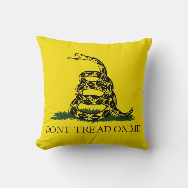 Don't Tread on Me Gadsden flag Cushion (Front)