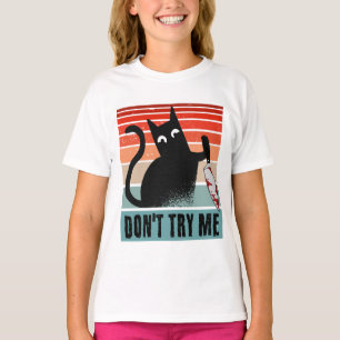Don't try me, Moody Cat with knife Invitation T-Shirt